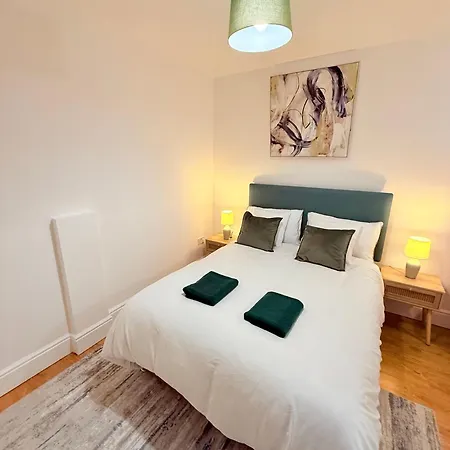 Stylish Flat Close To Station Zone 2-2