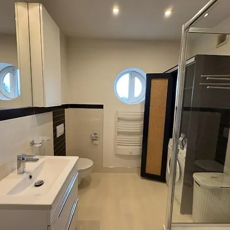Apartament Przy Szpitalu Czmp Lodz-2