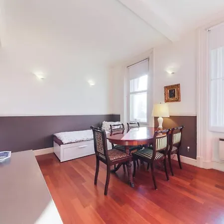 Charming Apartment In Historic Area Of St Paul'S-2