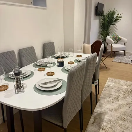 Charming 6 Bed Flat In Bedminster - Sleeps 8-3