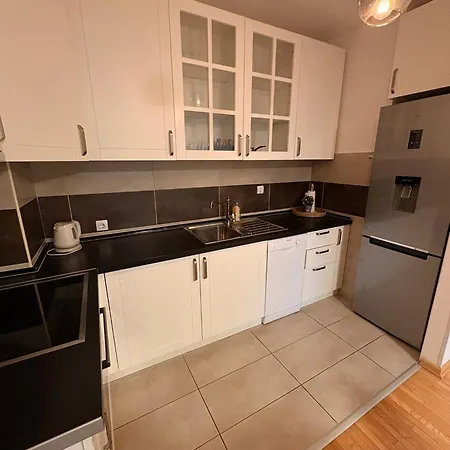 Nar Royalton Apartment #27 Free Parking-2