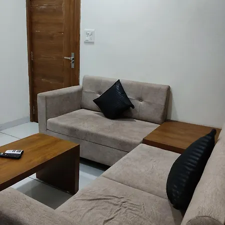 Simple City Loft With Quite Surroundings-2