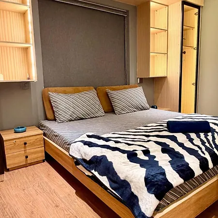 Modern Luxury Haven In The Heart Of The City-2