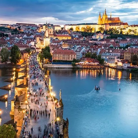Romantic Apt With Secret Terrace - Old Town Prague-2