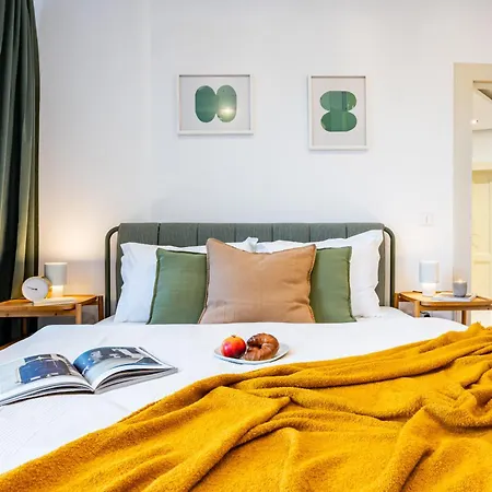 Prague Days - Two Bedroom Riverside Apartment With Gramophone-3