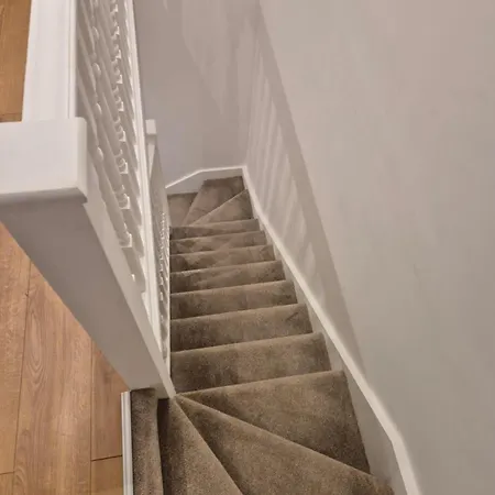 2Bed Ground Floor Apartment With Private Garden-3