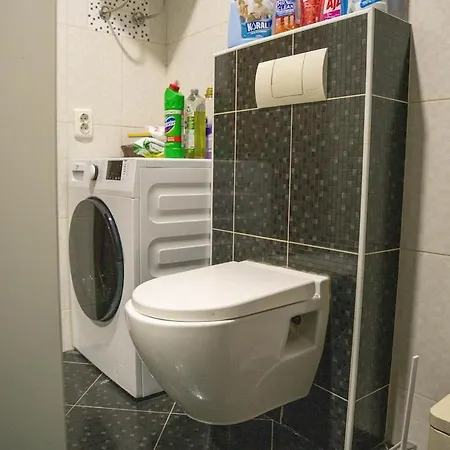 111 Spot Apartment-3