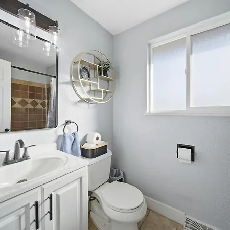Near Downtow 3Bed 2 Bath In Denver Explore Colorado-3