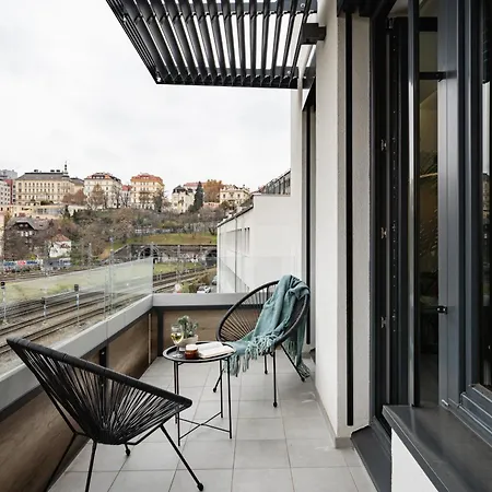 Prague Days - Two Bedroom Apartment With Garage, Ac, Terrace And Balcony In Vinohrady-3