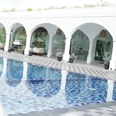 Santorini Resorts-2