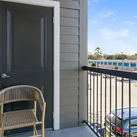 Landing Apartments - The Grayson Tx-2
