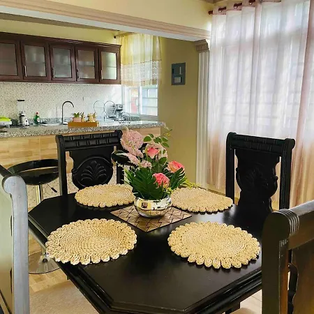 Apt 2 Bedrooms A Pasos Del Malecon Y La Playa-2