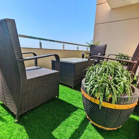 Goldcrest Mall & Residency Luxury Apartments By Alvis Suite-2