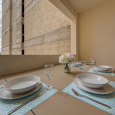 Pleasant Seaview 2-Bedroom Apartments In Central Sliema-3