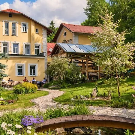 Boutique Hotel Swisshouse-3