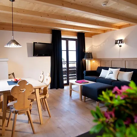 Zin Senfter Residence-2