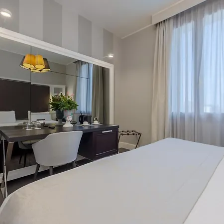 Hotel Grande Italia-3