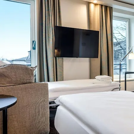 Motel One Dresden - Palaisplatz-2