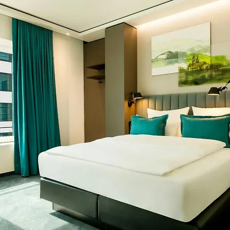 Motel One Stuttgart-Hauptbahnhof-2