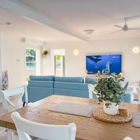 Bella Luna Beach Front Full House-2