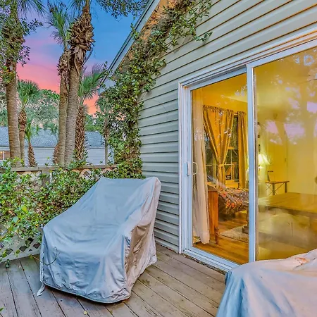 Home With Enclosed Yard, Fire Pit, Wifi, W/D, & Ac - Great Location-3