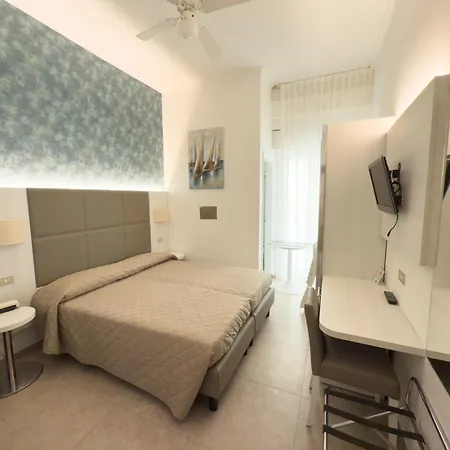 Hotel Gabriella-3