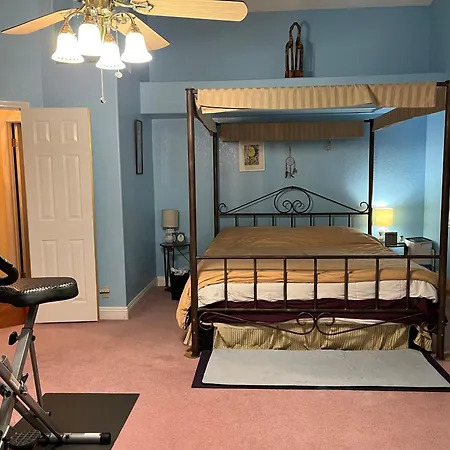 2 Bedroom 2 Bathroom Pool Yard Las Vegas 1 Month Minimum-2
