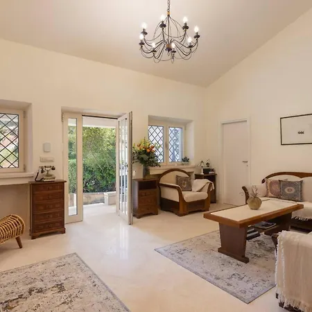 New Luxury Villa Korcula Timeless With Private Pool, Free Parking, Seafront, For 6 Persons-2