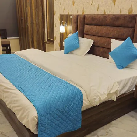 Hotel CB-2