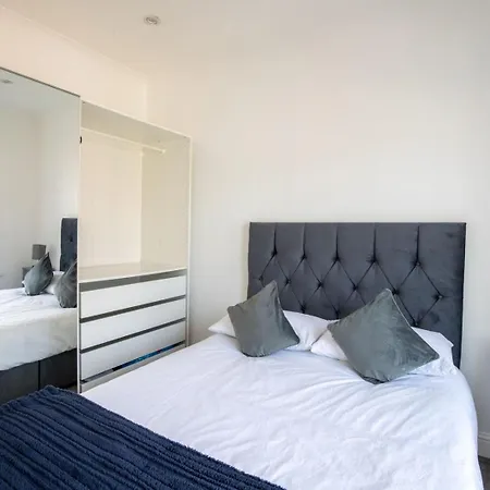 Brick Lane Modern 2 Bedroom Apartment, Up To 6-2