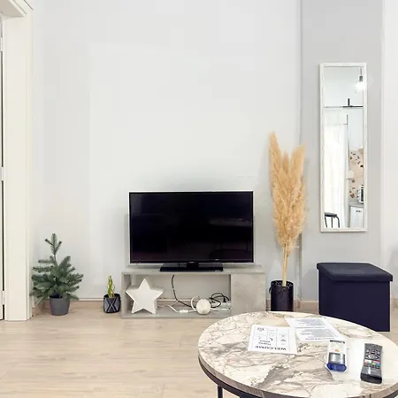 Stylish Retreat In The Heart Of Thessaloniki-3
