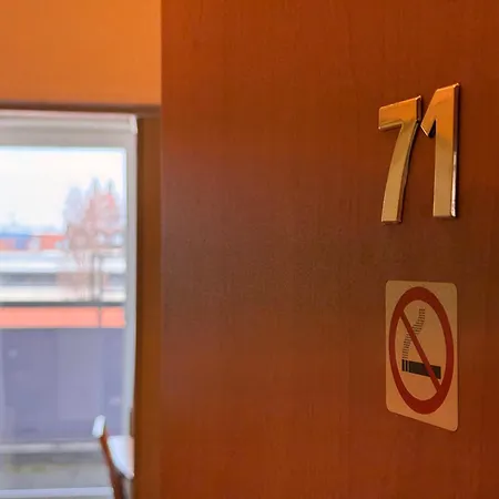 Hotel Wallis By Ans-2