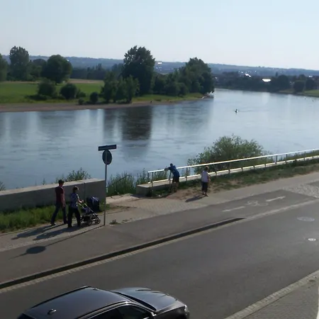 Ambiente-An-Der-Elbe-Wohnung-Og-2