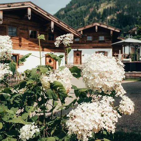 Alpzitt-Chalets-3