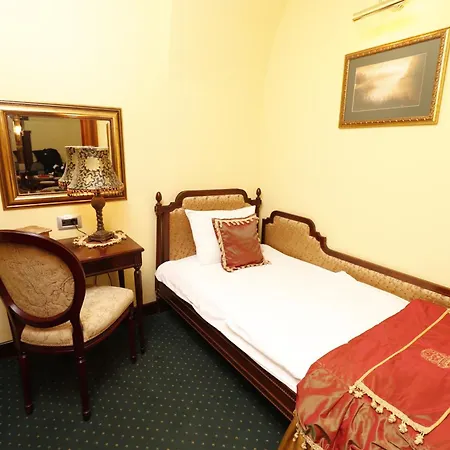 Hotel Leopold I-3