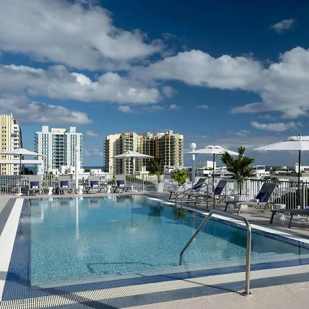 Courtyard Miami Beach South Beach-2
