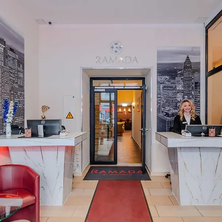 Ramada By Wyndham Frankfurt Central Station-2