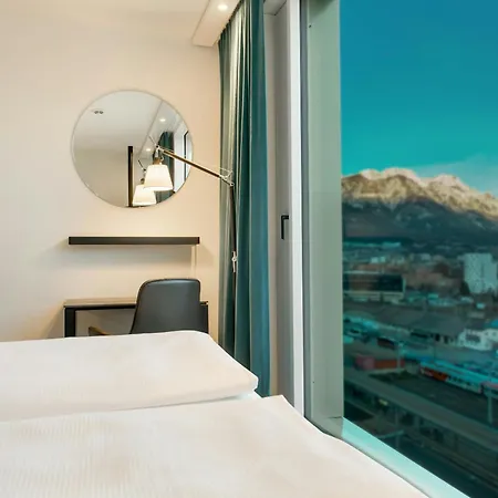 Motel One Innsbruck-3