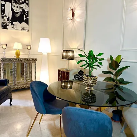 Madame Sofia Exclusive Collection Spanish Steps - Home Apartment-Suites-2