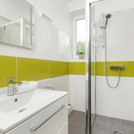 Sloneczny Apartament W Centrum Gdanska Glownego By Noclegi Renters-2