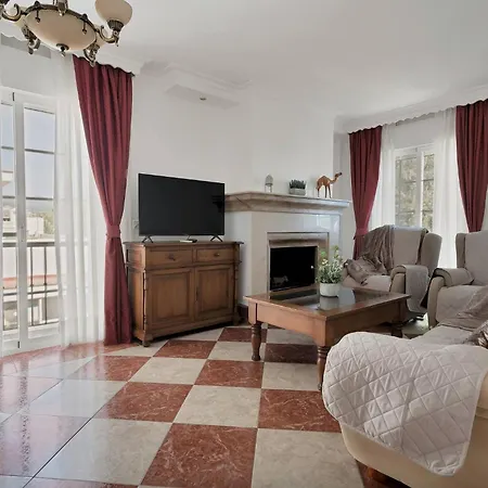 Apartamento Con Jacuzzi Y Parking En San Pedro - Del Valle 72 2-3