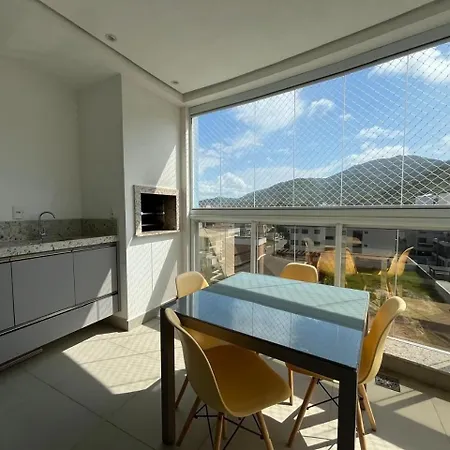 Orbe Residence - Apartamento Espacoso Com Duas Suites E Varanda Gourmet De Frente Para A Rua, Com Vista Para As Montanhas Na Praia De Palmas.-3