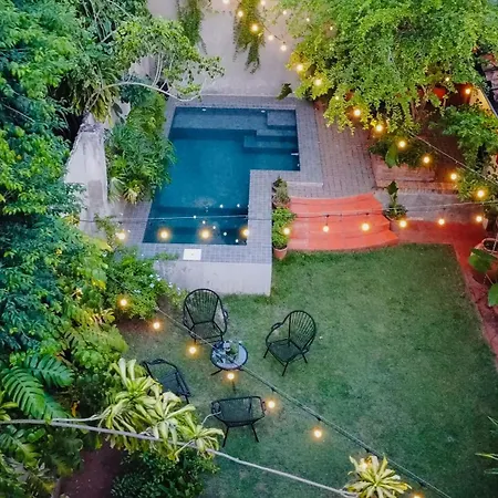 Dos Habitaciones En Casa Colonial Familiar Con Piscina En El Centro De Asuncion-2