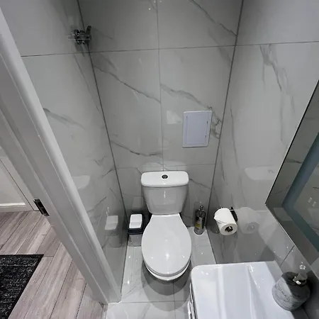 Queensborough Terrace-3