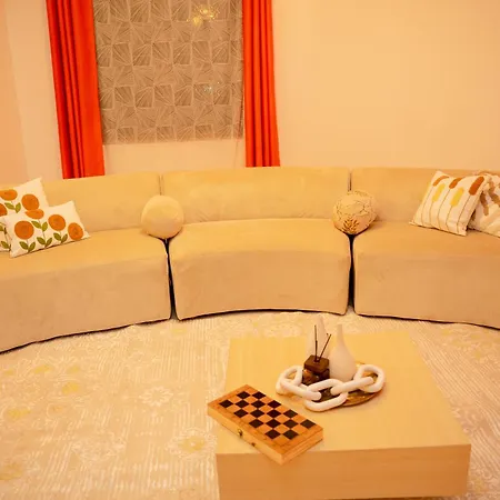 Njiro Executive 4Br Villa With Balcony Views And Office-2