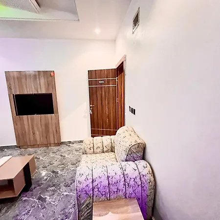 De New Dawn Hotel And Lounge-2