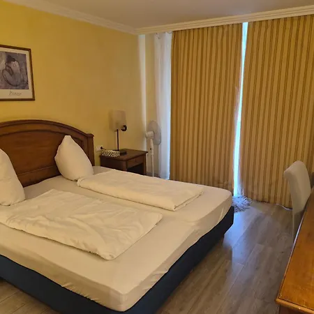 Hotel La Strada & Sultan-2
