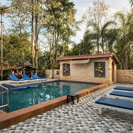 Expat Resort-2