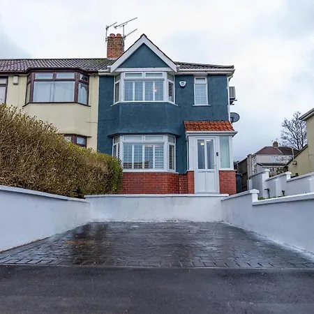 Luxury 2-Bedroom House-2