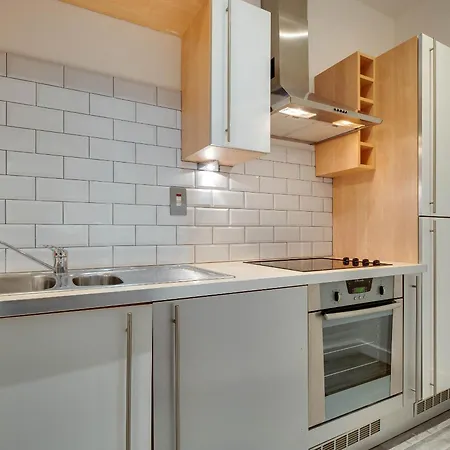 Crown Apartments 1B-3